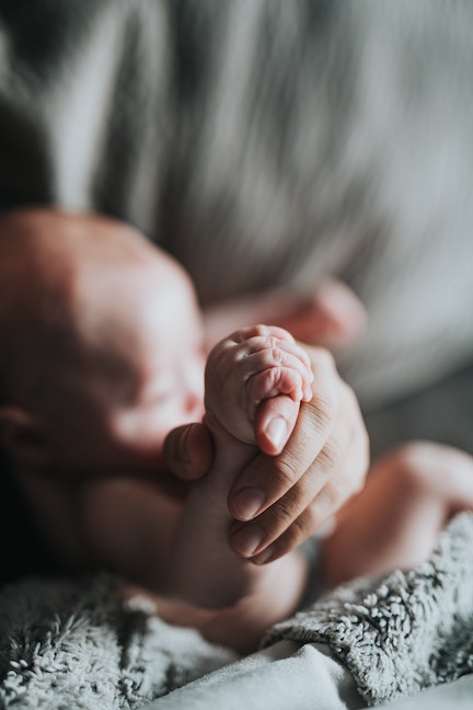 New mothers and their newborn child must bond successfully, new mothers with depression; postpartum depression affects many women; postpartum depression can affect all your key relationships