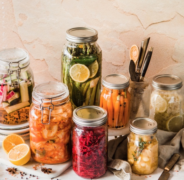 Probiotics are found in pickled foods. Registered Dietitian Nanette Ho and Mona Kang can advise and guide in your health management.